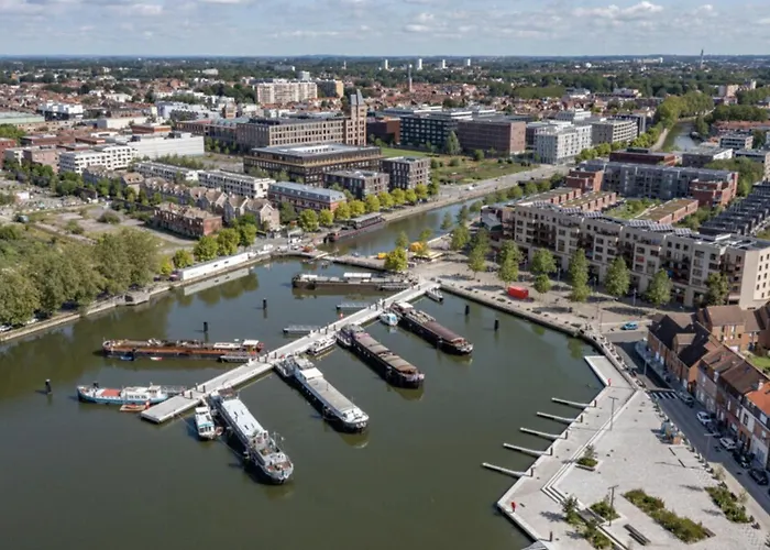 Bateau Peniche Au Coeur De * Lille
