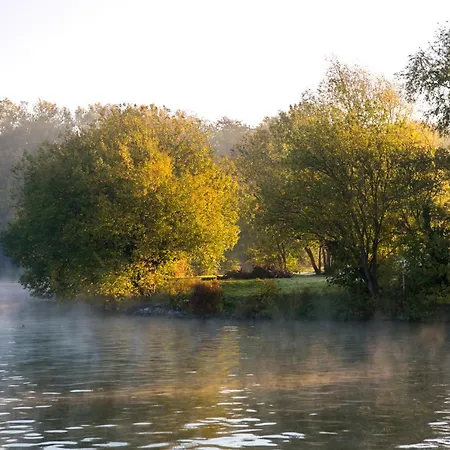 Bateau Péniche Au Coeur De *