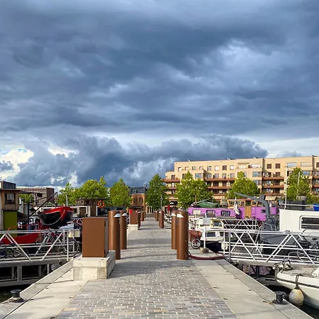 ベッド・アンド・ブレックファスト Bateau Peniche Au Coeur De リール